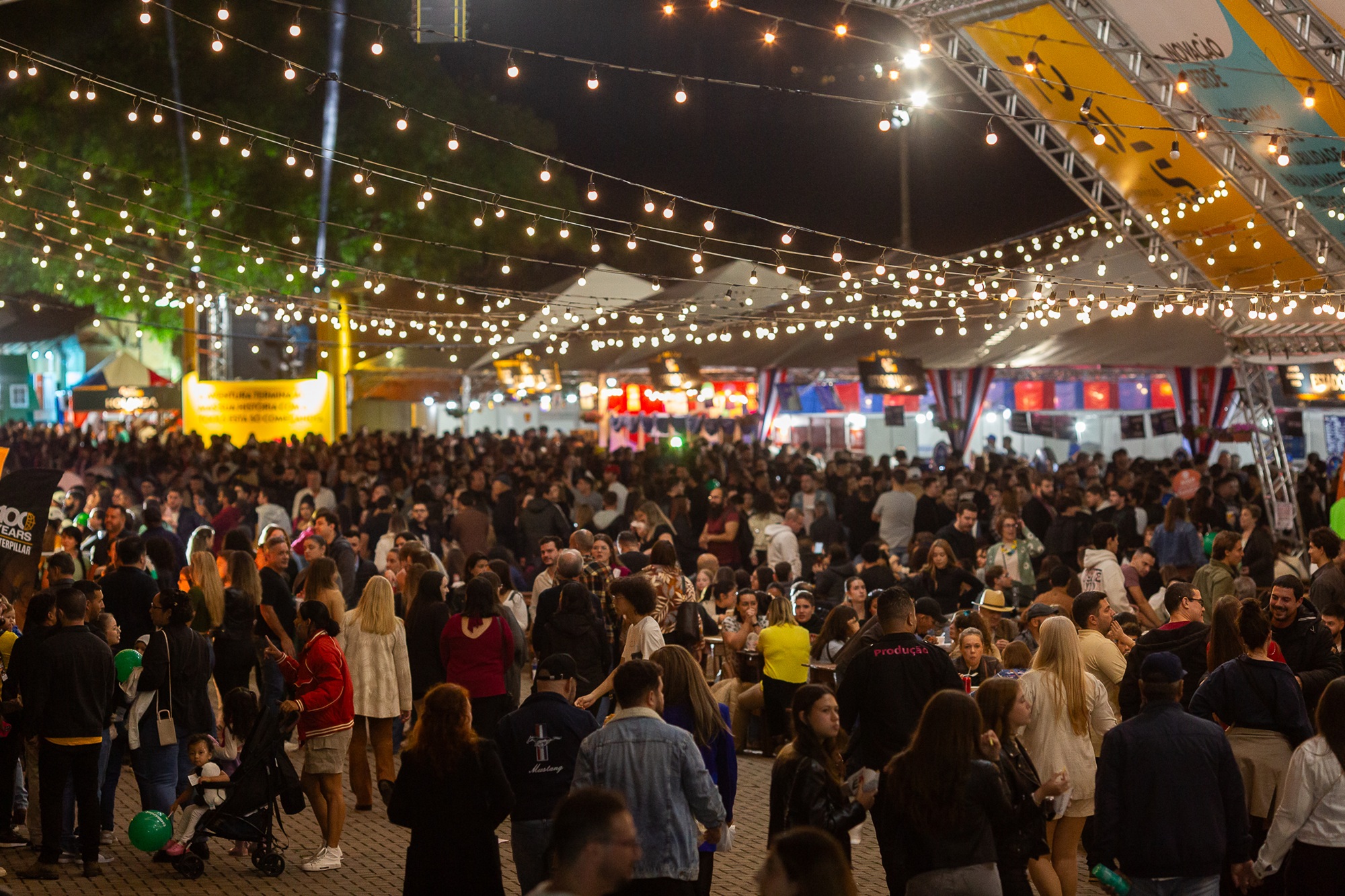 O segundo dia da 40ª Festa das Nações levou um bom público ao Engenho Central