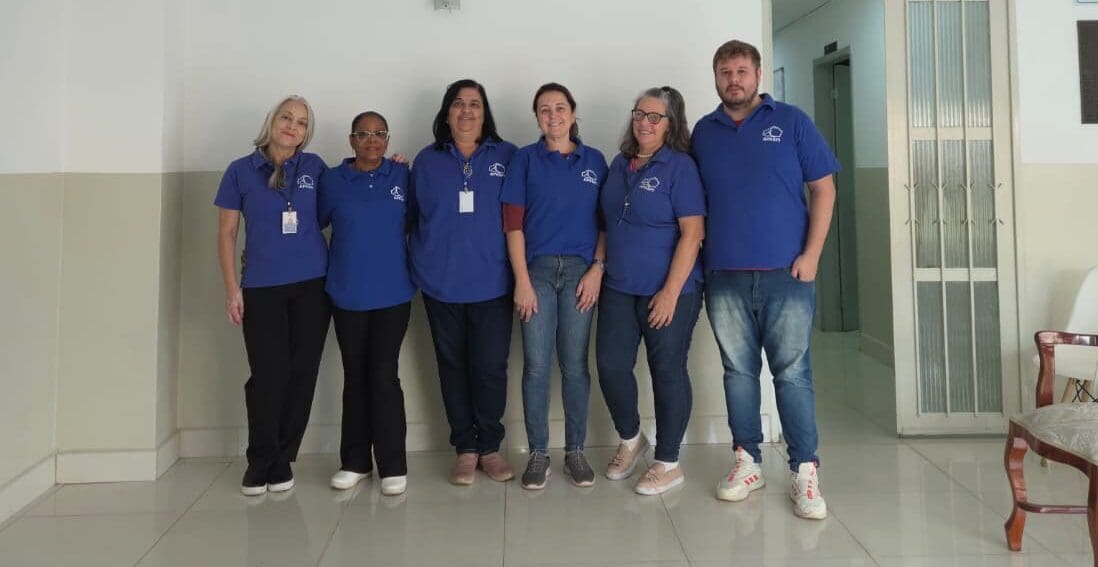Equipe - Associação dos Pais e Amigos de Surdos de Piracicaba